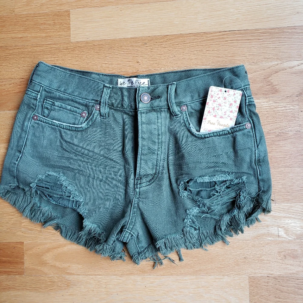 Free People Distressed Grunge Shorts Army Green - Picture 3 of 11